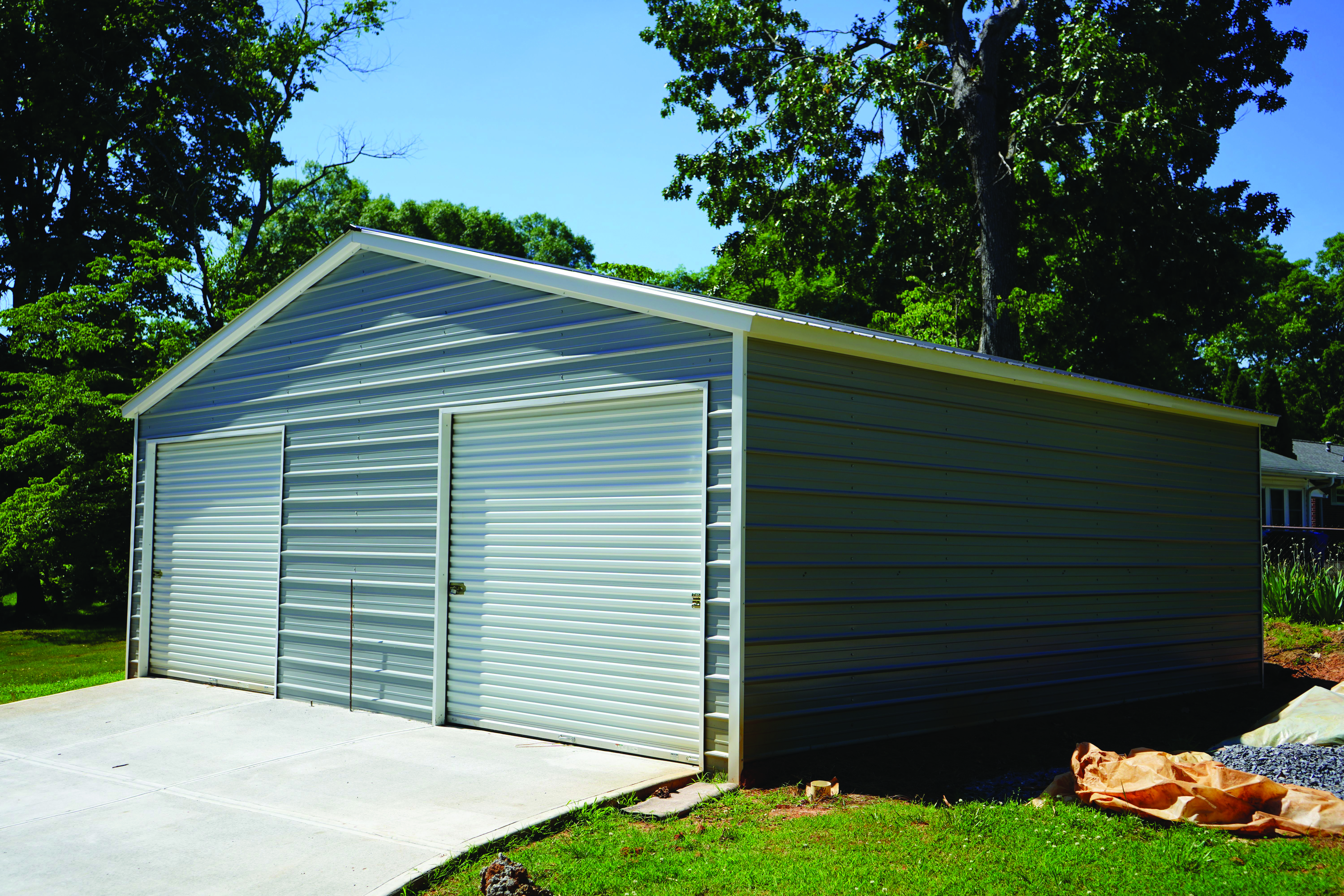 VALUE DOUBLE GARAGE, BOXED EAVE  *PHOTO REPRESENTATION IS AN EXAMPLE ONLY / ACTUAL PRODUCT MAY VARY